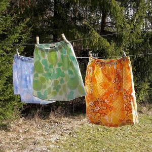 Annika Winterros / Care of Winterros kommer att sälja klänningar och kjolar i retrotyger, tights i spännande mönster, smycken och flugor.